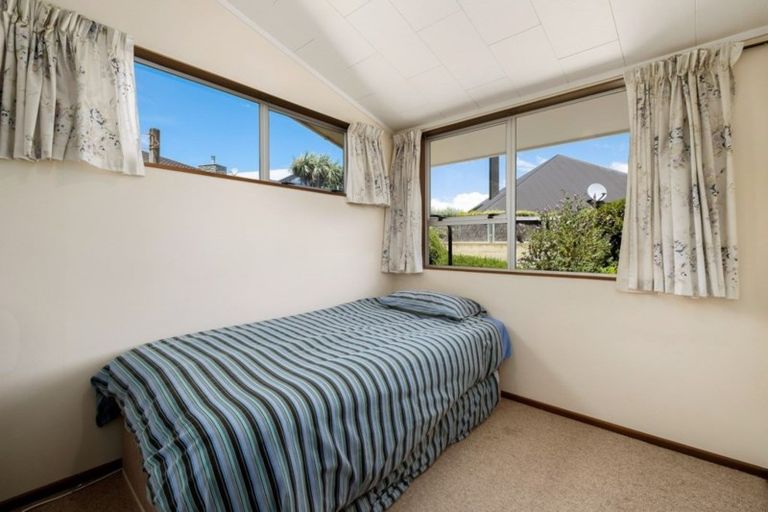 Photo of property in 4 Clematis Court, Wanaka, 9305