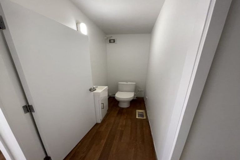 Photo of property in 1-7 Sheridan Terrace, Johnsonville, Wellington, 6037