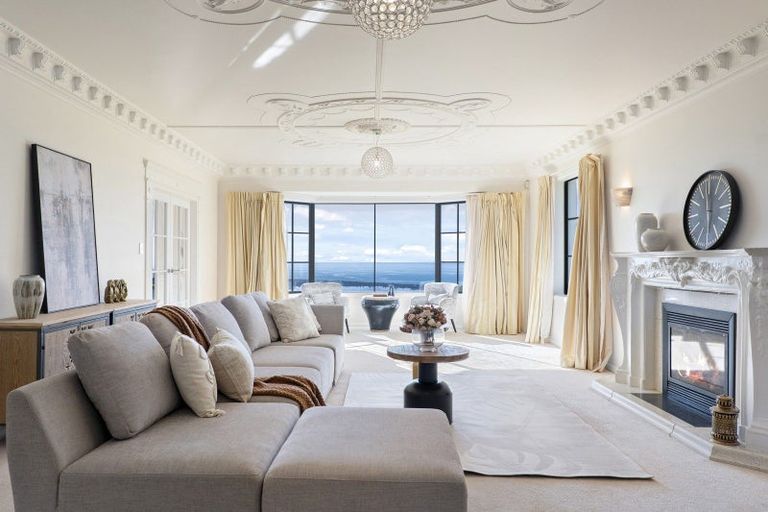 Photo of property in 70 Belleview Terrace, Mount Pleasant, Christchurch, 8081