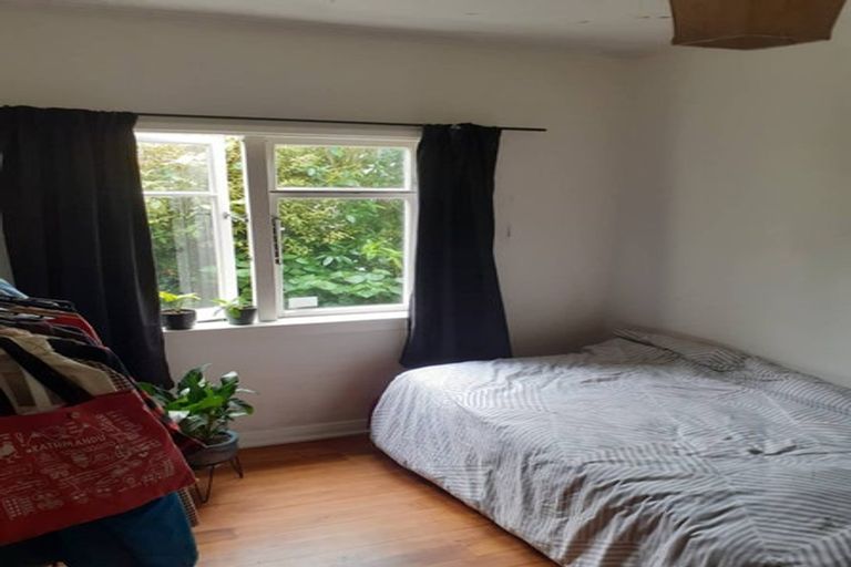 Photo of property in 8 Pimble Avenue, Karori, Wellington, 6012