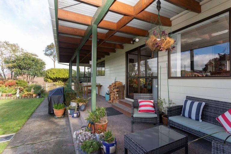 Photo of property in 10 Maclaurin Street, Dannevirke, 4930