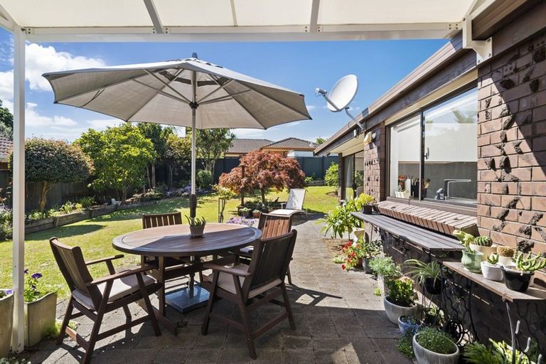 Photo of property in 176 Prince Regent Drive, Farm Cove, Auckland, 2012