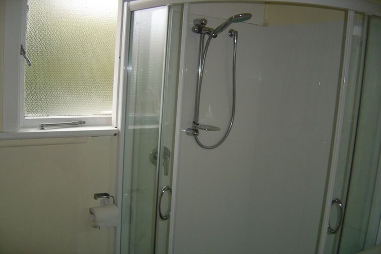 Photo of property in 2/148 Old Farm Road, Hamilton East, Hamilton, 3216