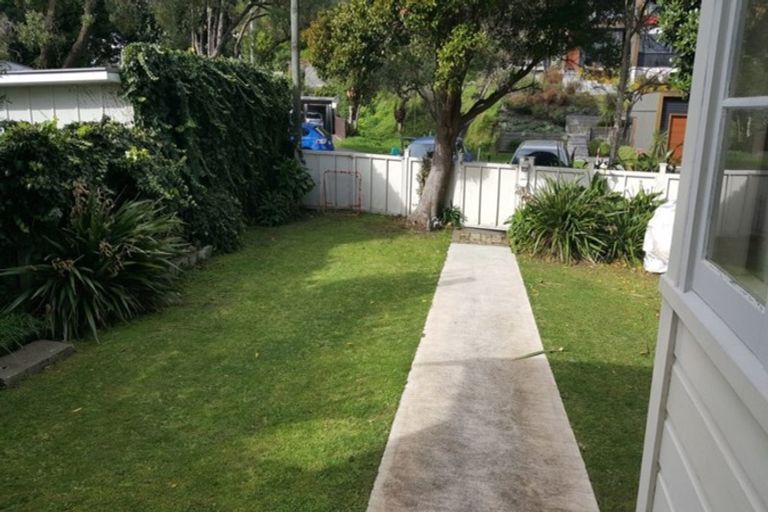 Photo of property in 7 Tawa Street, Eastbourne, Lower Hutt, 5013