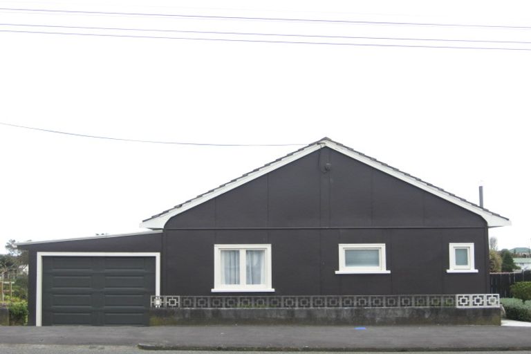 Photo of property in 174 Tukapa Street, Westown, New Plymouth, 4310