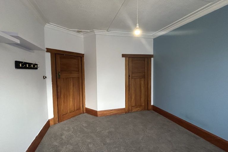 Photo of property in 15 Rolleston Street, Mount Cook, Wellington, 6021