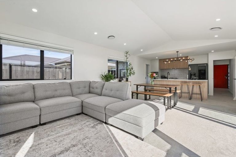 Photo of property in 17 Palmer Avenue, Rolleston, 7615