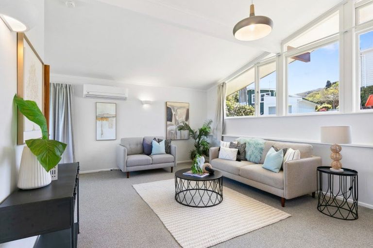 Photo of property in 7 Kau Kau Way, Ngaio, Wellington, 6035