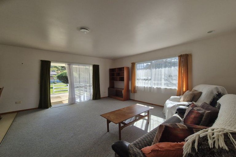Photo of property in 36 Watt Street, Coromandel, 3506