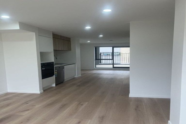 Photo of property in 105 Settlers Avenue, Hobsonville, Auckland, 0618