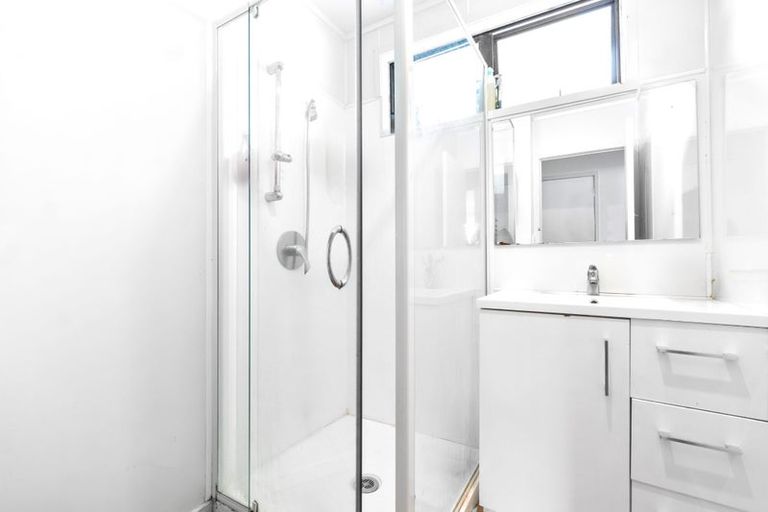 Photo of property in 1/20 Burundi Avenue, Clendon Park, Auckland, 2103