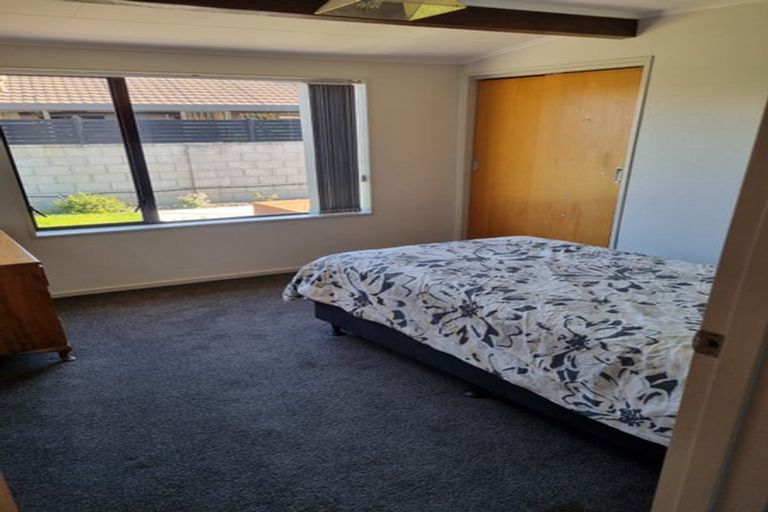 Photo of property in 11 Lowther Place, Taradale, Napier, 4112