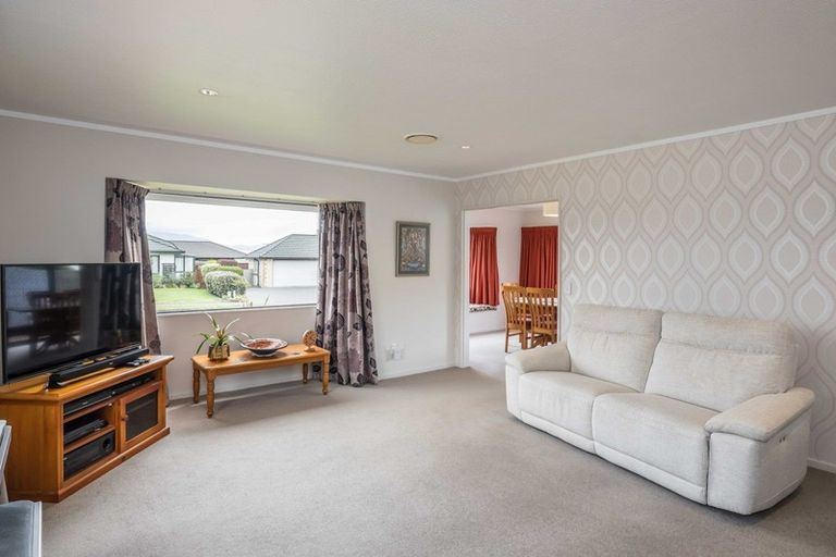Photo of property in 16 Kotuku Drive, Paraparaumu Beach, Paraparaumu, 5032