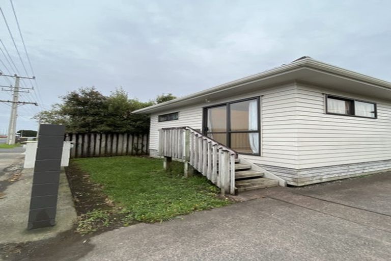 Photo of property in 179 Hobsonville Road, Hobsonville, Auckland, 0618