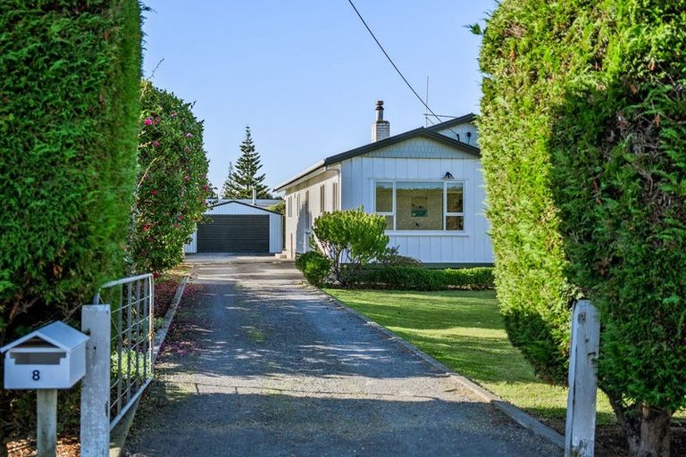 Photo of property in 8 Manuka Street, Otaki Beach, Otaki, 5512
