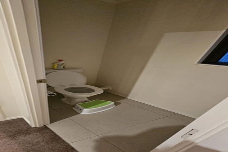 Photo of property in 3/72 Moore Street, Howick, Auckland, 2014