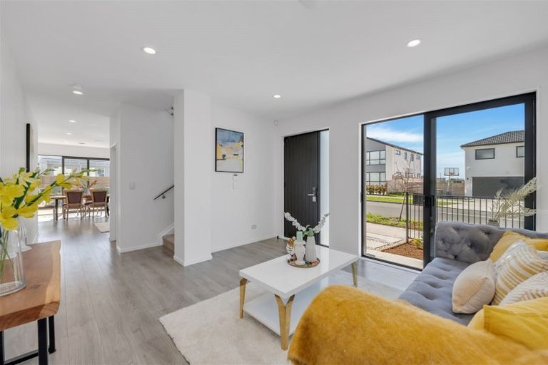 Photo of property in 57 Ksenia Drive, Flat Bush, Auckland, 2019
