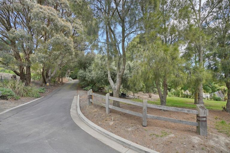 Photo of property in 11 Saddle Vale Rise, Halswell, Christchurch, 8025