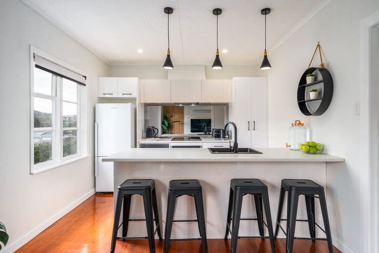 Photo of property in 53 Handyside Street, Tawa, Wellington, 5028