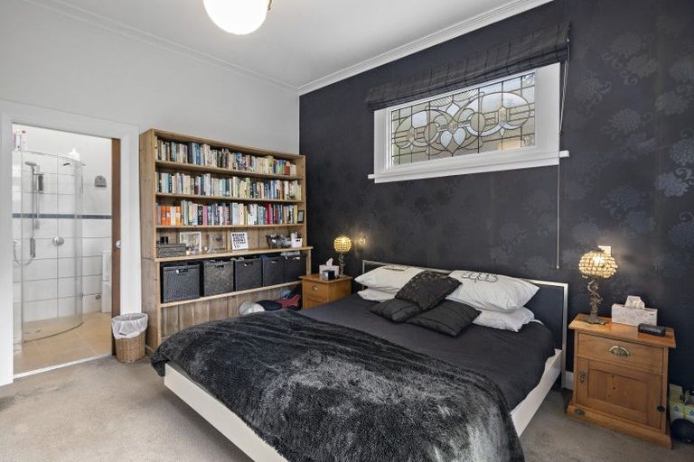 Photo of property in 39 Mills Road, Brooklyn, Wellington, 6021