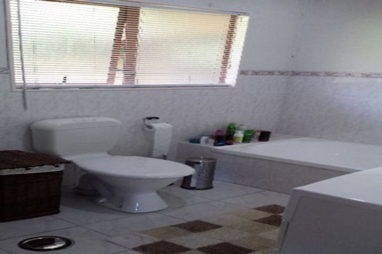 Photo of property in 9n View Road, Glenfield, Auckland, 0627