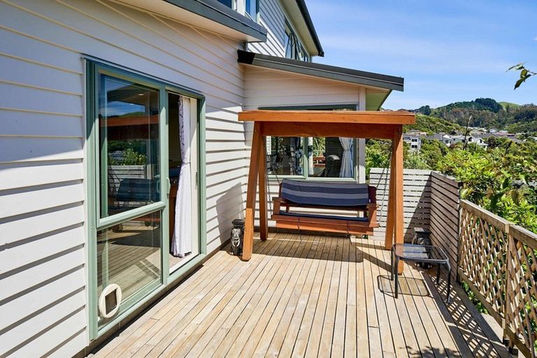 Photo of property in 42f James Cook Drive, Whitby, Porirua, 5024