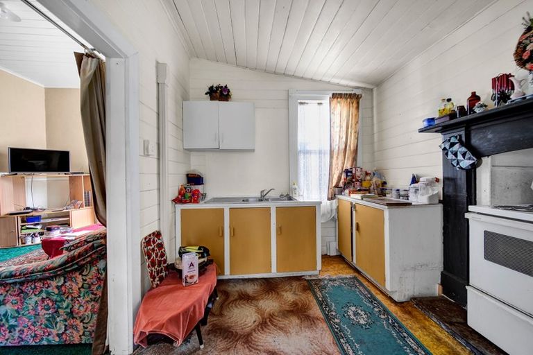 Photo of property in 45 Union Street, Hawera, 4610