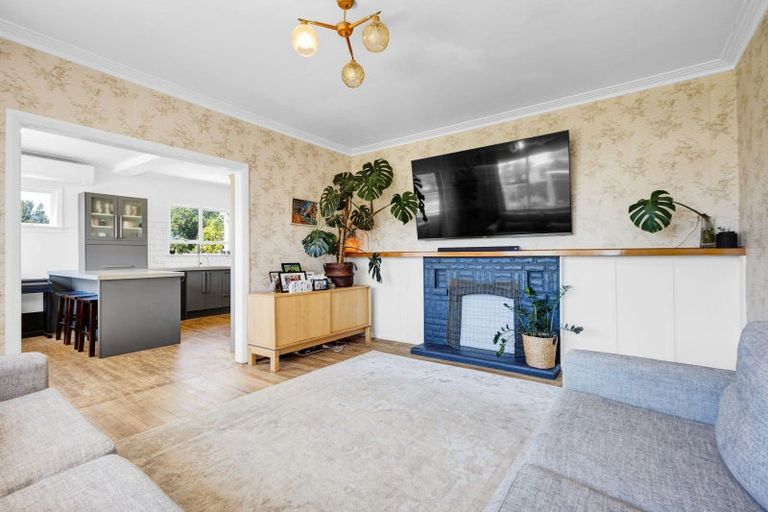 Photo of property in 205 South Road, Spotswood, New Plymouth, 4310