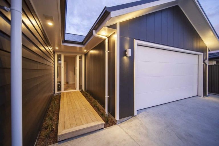 Photo of property in 3 Kaituna Place, Te Awa, Napier, 4110