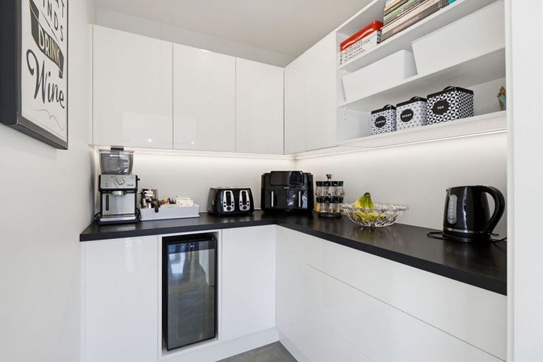 Photo of property in 11 Crete Road, Rangiora, 7400