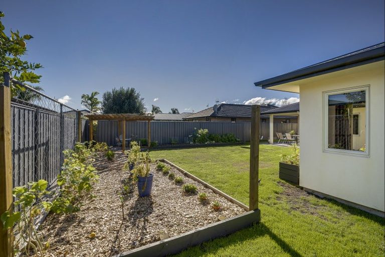 Photo of property in 6 Palliser Place, Poraiti, Napier, 4112