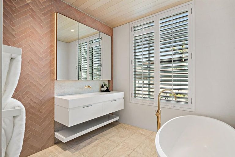Photo of property in 26 Blomfield Spa, Takapuna, Auckland, 0622
