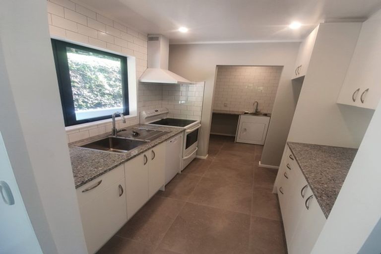 Photo of property in 31 Chamberlain Road, Karori, Wellington, 6012