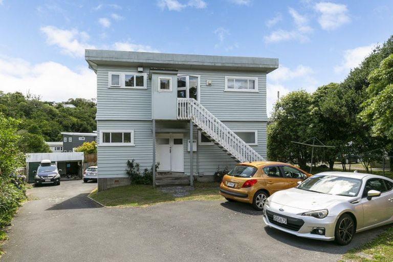 Photo of property in 199u1 Newlands Road, Newlands, Wellington, 6037