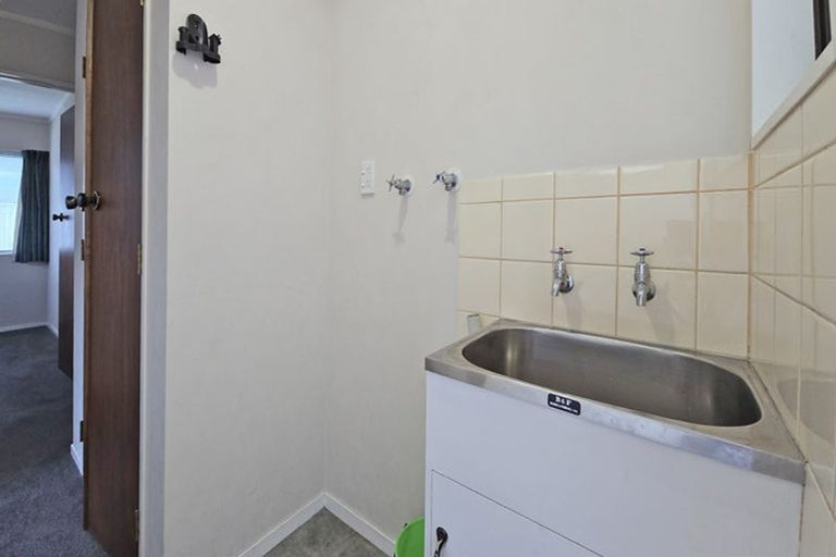 Photo of property in 56 Avondale Road, Taradale, Napier, 4112