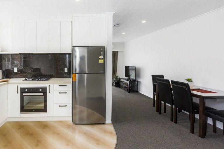 Photo of property in 25f2- Ebdentown Street, Ebdentown, Upper Hutt, 5018