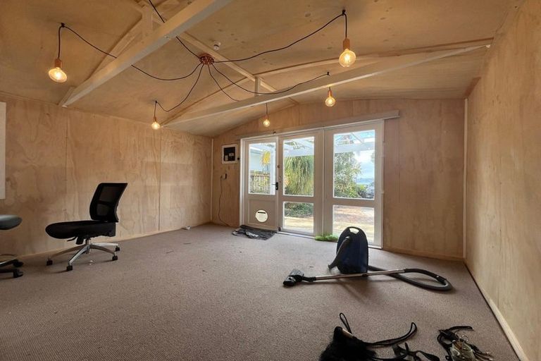 Photo of property in 1441 Clevedon Kawakawa Road, Kawakawa Bay, Papakura, 2585