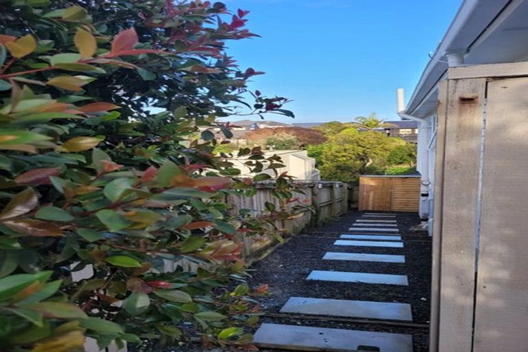 Photo of property in 79 Clovelly Road, Bucklands Beach, Auckland, 2012