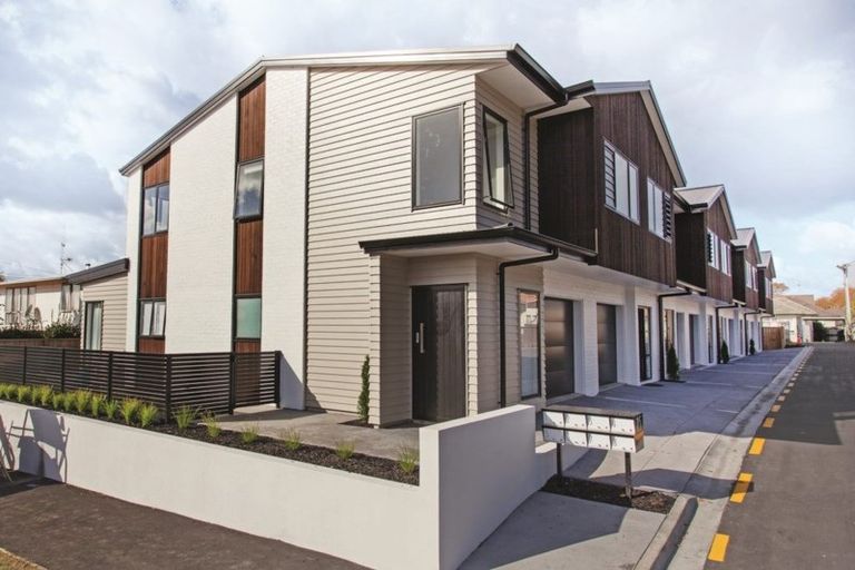 Photo of property in 25u4 Abbotsford Street, Whitiora, Hamilton, 3200