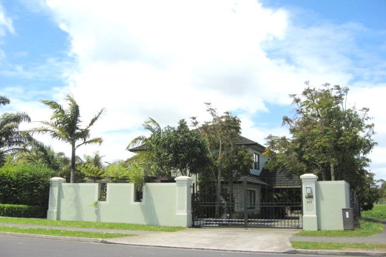 Photo of property in 107 Longford Park Drive, Takanini, 2112