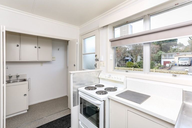 Photo of property in 6 Davies Lane, New Plymouth, 4310
