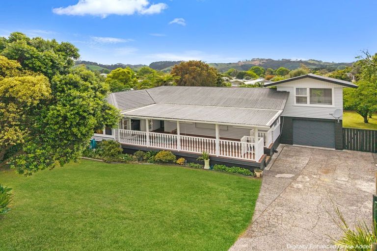 Photo of property in 16 Otuhiwai Crescent, Tikipunga, Whangarei, 0112