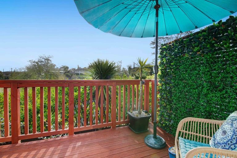 Photo of property in 27a Makiri Street, Helensville, 0800