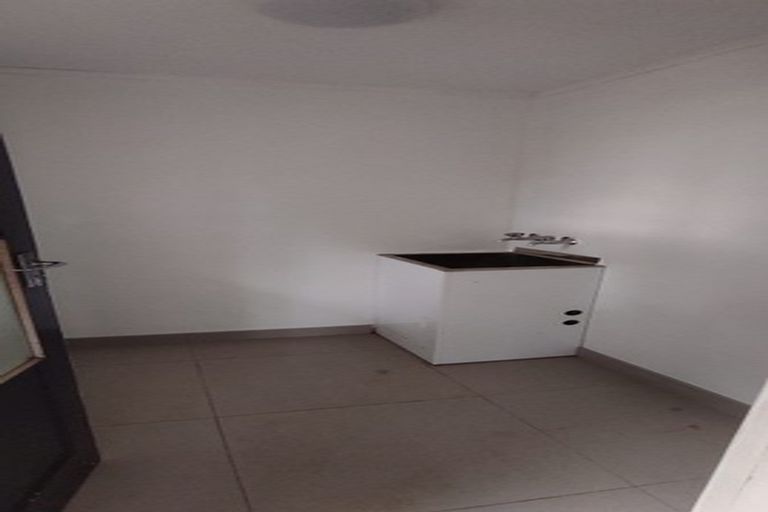 Photo of property in 19 Kayes Road, Pukekohe, 2120