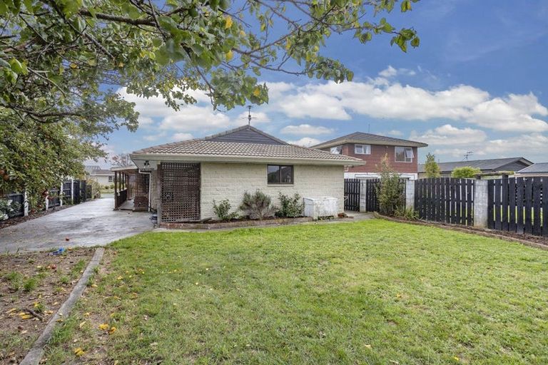 Photo of property in 13 Parkhouse Drive, Rangiora, 7400