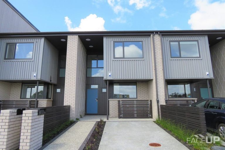 Photo of property in 47 Peihana Road, Hobsonville, Auckland, 0616