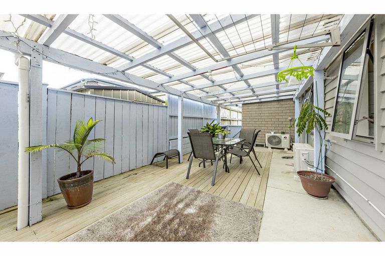 Photo of property in 4 Cahir Place, Flat Bush, Auckland, 2019