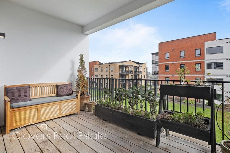 Photo of property in 118/81 Mapou Road, Hobsonville, Auckland, 0616