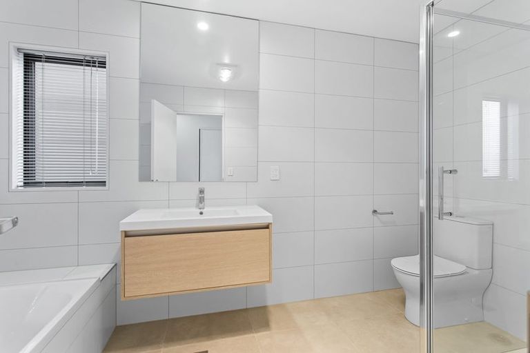 Photo of property in 105 Katikati Drive, Manurewa, 2102