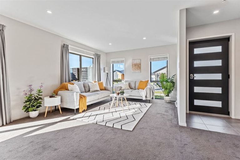 Photo of property in 66 Longcot Drive, Rolleston, 7615